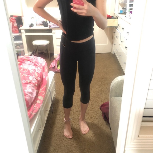 Nike dri fit cropped leggings - Picture 3 of 3